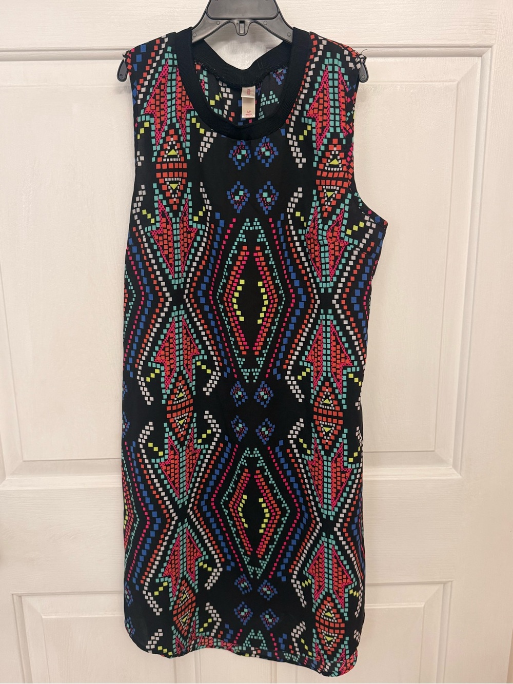 Xhilaration Black Multicolor Geometric Sleeveless Knit Top/dress